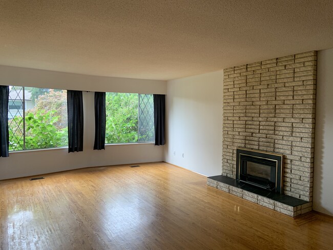 5342-539A 9a Ave in Delta, BC - Building Photo - Building Photo