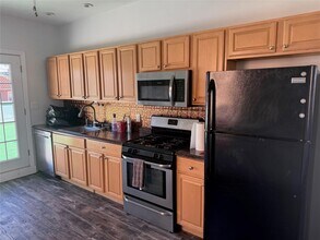 322 E Olive St in Long Beach, NY - Building Photo - Building Photo