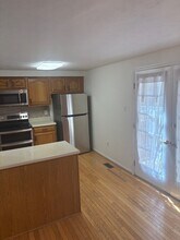 8974 Chesapeake Lighthouse Dr in North Beach, MD - Building Photo - Building Photo