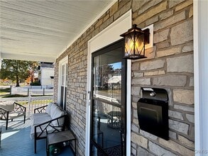 204 E Bloomfield St in Rome, NY - Building Photo - Building Photo