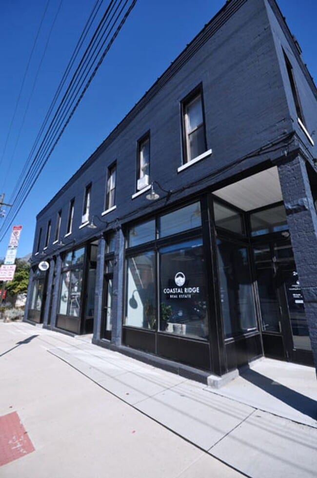 property at 248 1/2 W 5th Ave