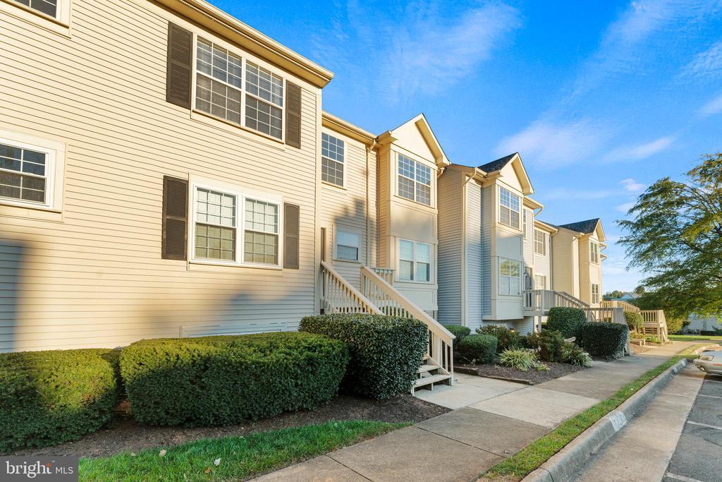 731 Cedar Crest Dr in Warrenton, VA - Building Photo