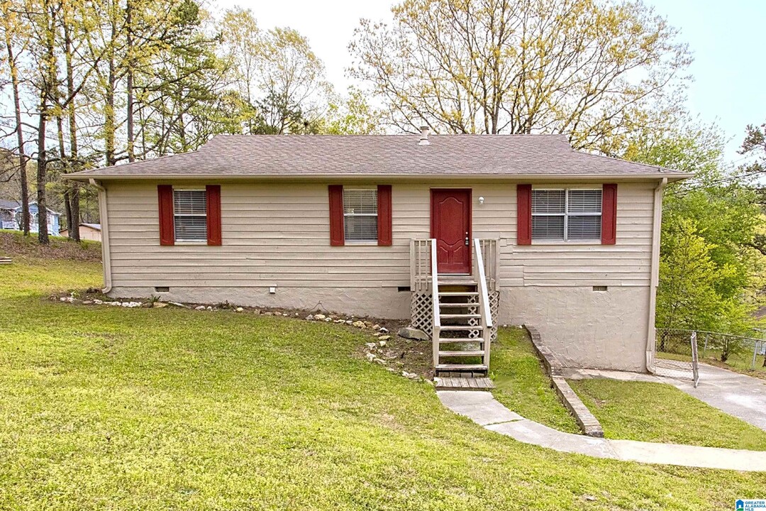 1533 6th Way NW in Center Point, AL - Building Photo