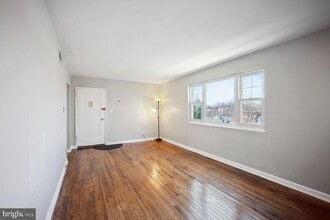 6243 Wilson Blvd in Falls Church, VA - Building Photo - Building Photo