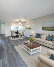 Hidden Park Apartments in Houston, TX - Building Photo - Building Photo