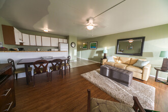 2387 S Kihei Rd, Unit B304 in Kihei, HI - Building Photo - Building Photo