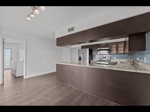 2133 NE 56th Ct in Fort Lauderdale, FL - Building Photo - Building Photo