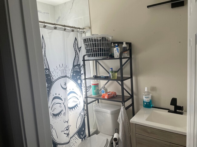 2414 Cottage Ave in Norfolk, VA - Building Photo - Building Photo