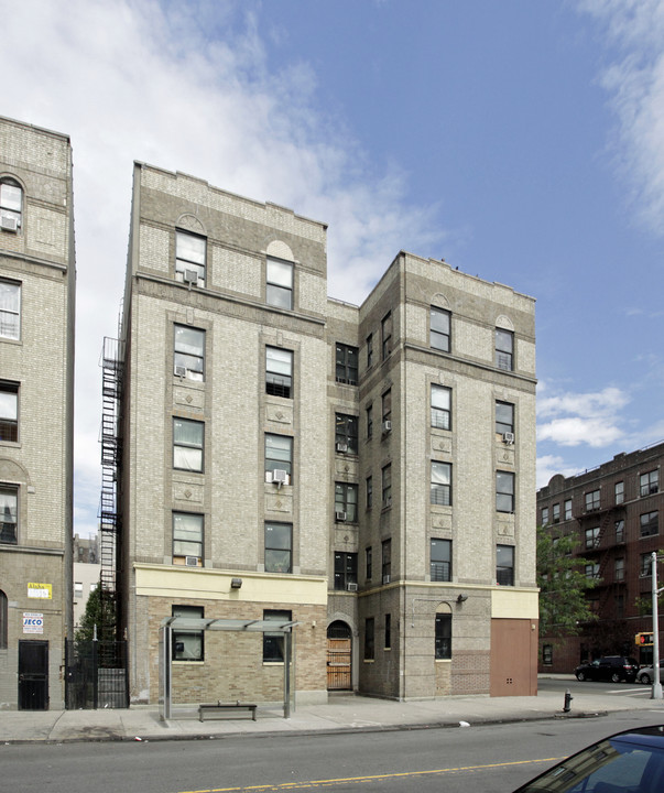 266 E 169th St in Bronx, NY - Building Photo