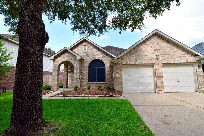 property at 2231 Oak Sand Dr