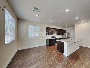 1806 Viaggio Ave in North Las Vegas, NV - Building Photo - Building Photo