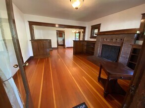 1404 NW 1st St in Bend, OR - Building Photo - Building Photo