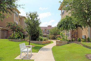 The Huntington at Buda - Senior Apartments