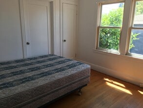 918 Ramona Ave, Unit 1A in Albany, CA - Foto de edificio - Building Photo