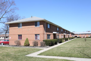 Batavia Gardens in Batavia, NY - Building Photo