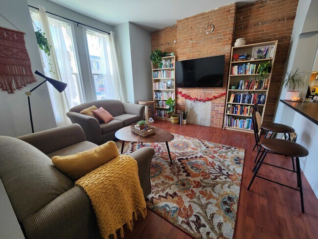 333 Barrie St in Kingston, ON - Building Photo - Building Photo