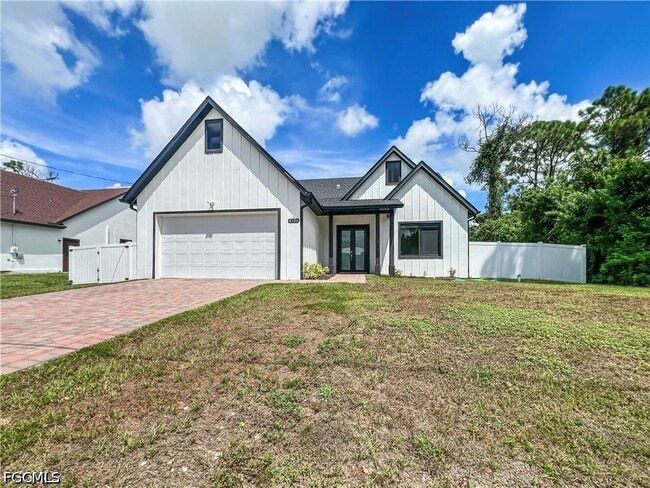 property at 4306 3rd St SW