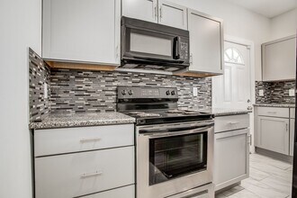 2510 E 59th St in Kansas City, MO - Building Photo - Building Photo