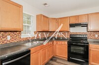 177 Saskatoon Dr photo'