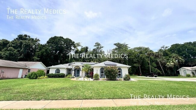 property at 3769 Grove View Ln
