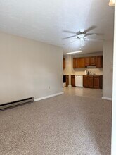 19 Maple Ave in Shrewsbury, MA - Building Photo - Building Photo