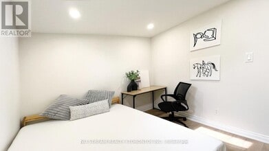 86 Araman Dr in Toronto, ON - Building Photo - Building Photo