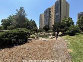 7865 E Mississippi Ave in Denver, CO - Building Photo