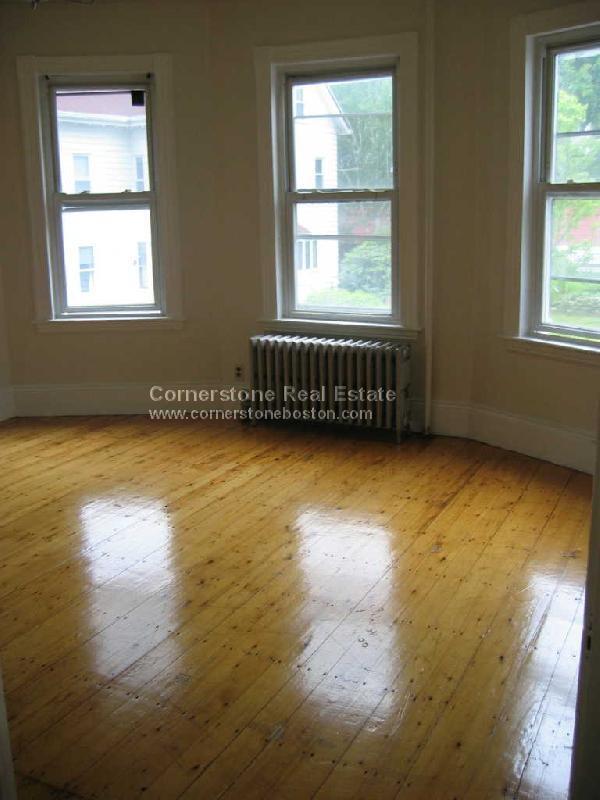 55 Hillside St, Unit 2 in Boston, MA - Foto de edificio - Building Photo