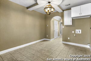 236 E Dullnig Ct in San Antonio, TX - Building Photo - Building Photo