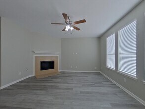 7526 Oakwood Canyon Dr in Cypress, TX - Building Photo - Building Photo