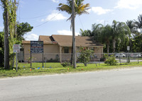 3901 NW 37th Ave in Miami, FL - Building Photo - Building Photo