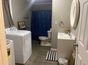 9743 Westbend in Orange, TX - Foto de edificio - Building Photo