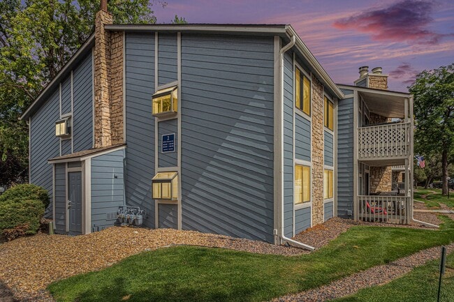 8335 Fairmount Dr