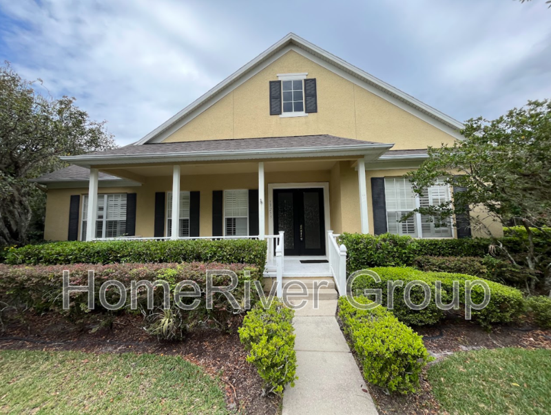 13233 Lake Live Oak Dr in Orlando, FL - Building Photo