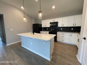 14300 Durbin Island Way in Jacksonville, FL - Building Photo - Building Photo