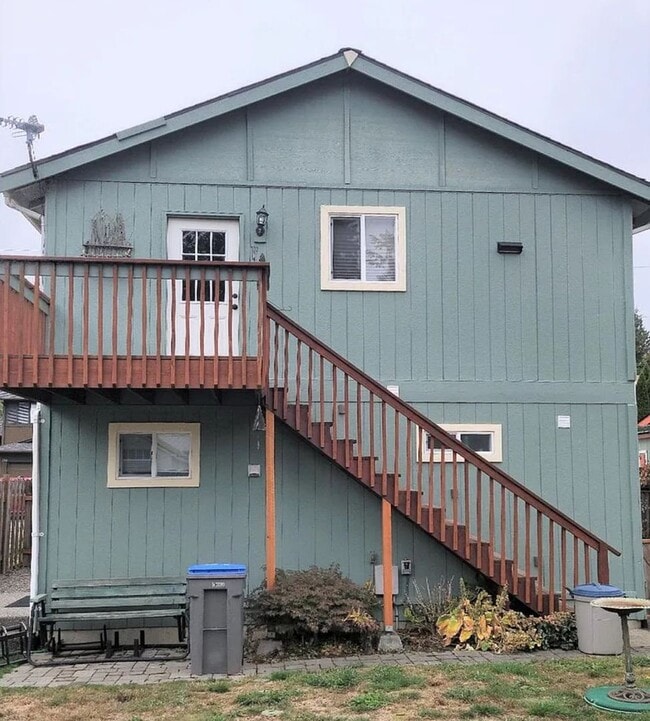 12876 Cedar Ave NW in Poulsbo, WA - Building Photo - Building Photo