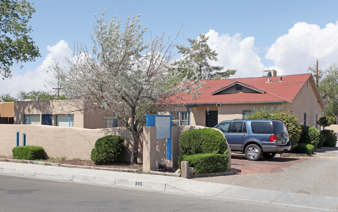 Espanola Apartments in Albuquerque, NM - Building Photo