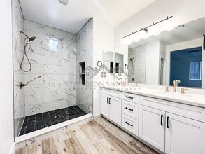 1674 S Constellation Way in Gilbert, AZ - Building Photo - Building Photo