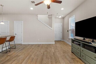 443 High Tech Dr in Georgetown, TX - Building Photo - Building Photo