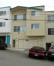 77 Lausanne Ave in Daly City, CA - Building Photo - Building Photo