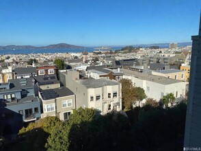 2462 Broadway in San Francisco, CA - Foto de edificio - Building Photo