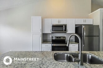 5520 Creek Valley Dr in Arlington, TX - Foto de edificio - Building Photo