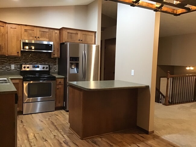 4421 S Tribbey Trl in Sioux Falls, SD - Foto de edificio - Building Photo