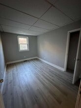 72 N Main St in Orange, MA - Building Photo - Building Photo