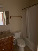 185 N 5th St in Shandon, CA - Building Photo - Building Photo