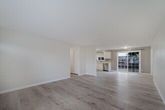 4473 47th Ave NE in Salem, OR - Building Photo - Building Photo