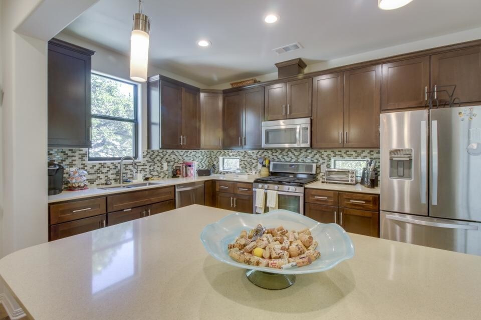 124 Cumberland Rd in Austin, TX - Building Photo
