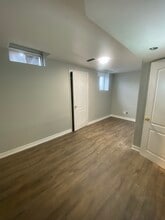 15 Tanvalley Dr in Brampton, ON - Building Photo - Building Photo