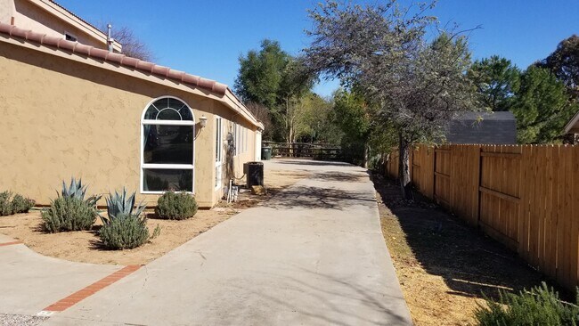 16309 Spangler Peak Rd in Ramona, CA - Building Photo - Building Photo