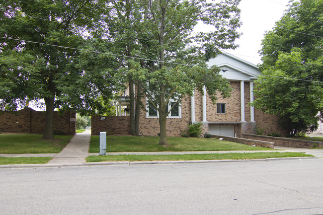 Georgetown Apartments in Green Bay, WI - Foto de edificio - Building Photo